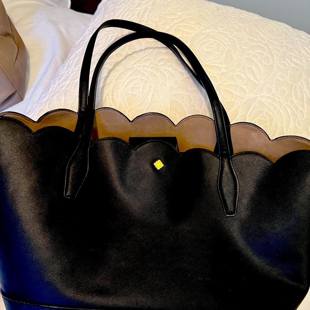 COPY - Crown & Ivy Scallop Tote Bag